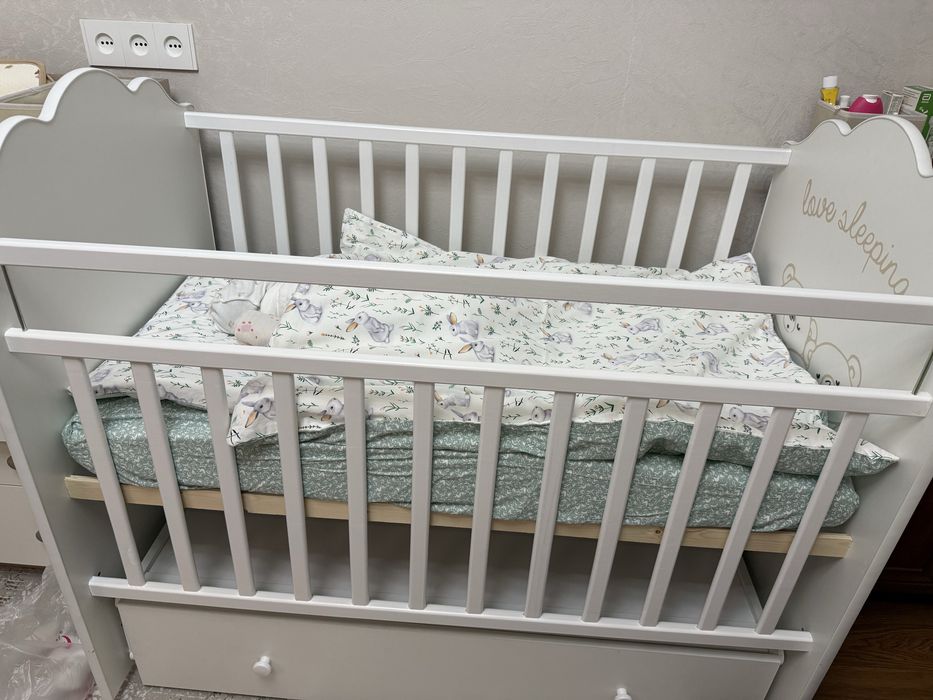 Манеж, кровать детская от 0-3 лет