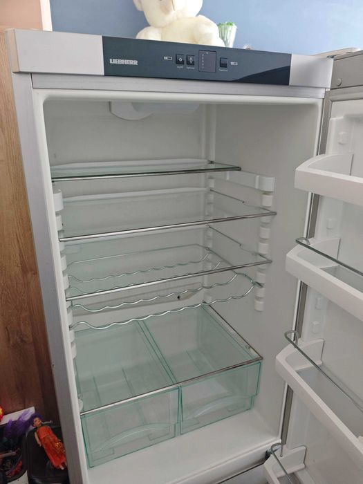 Хладилник с фризер Liebherr CUesf 3503 Инокс, добро състояние работещ