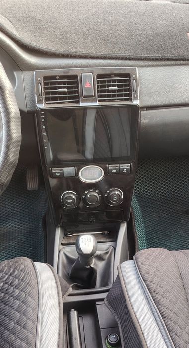 Продам Приору 2012 года