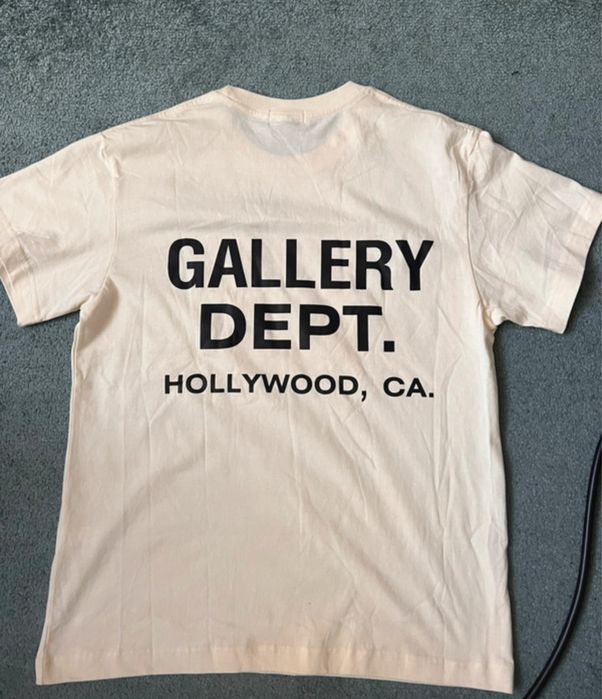 Tricou Gallery Dept