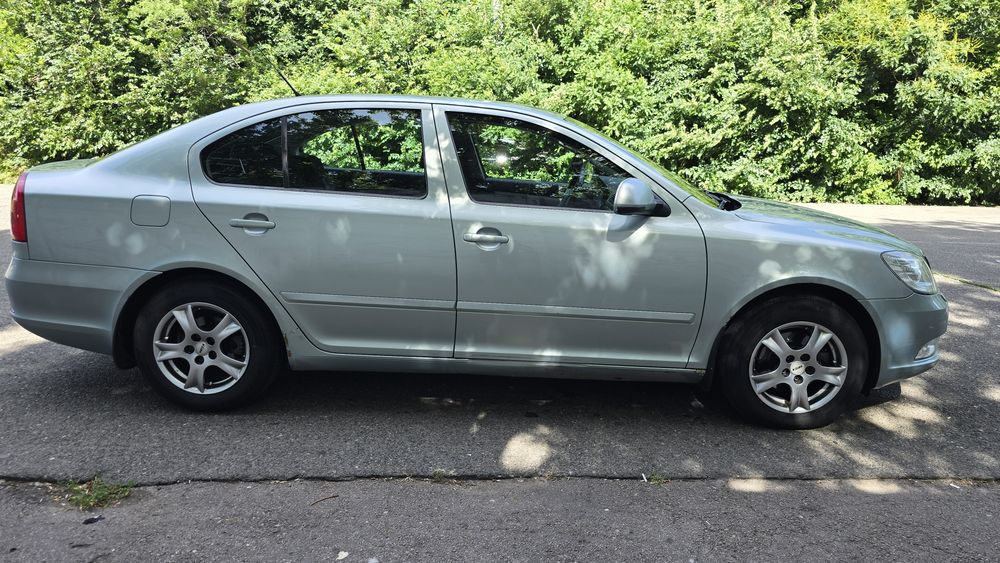 Vând Skoda Octavia 2