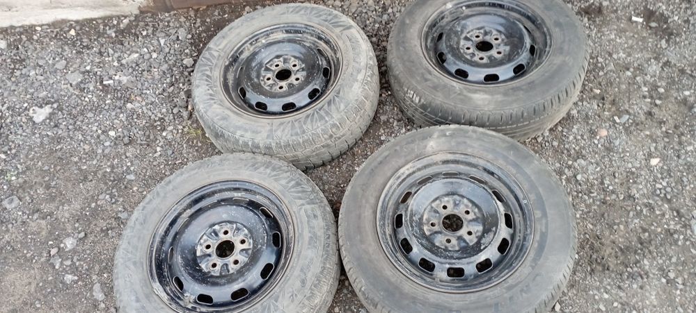 Диски на toyota r14 с резиной