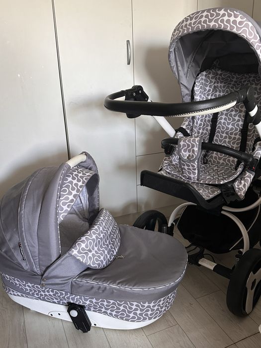 Продам детскую коляску