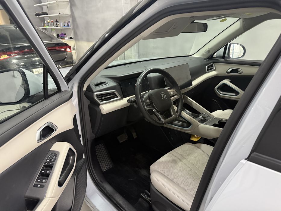 Yuan up 2 позиция