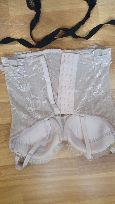 Body+corset, ambele la doar 45 lei
