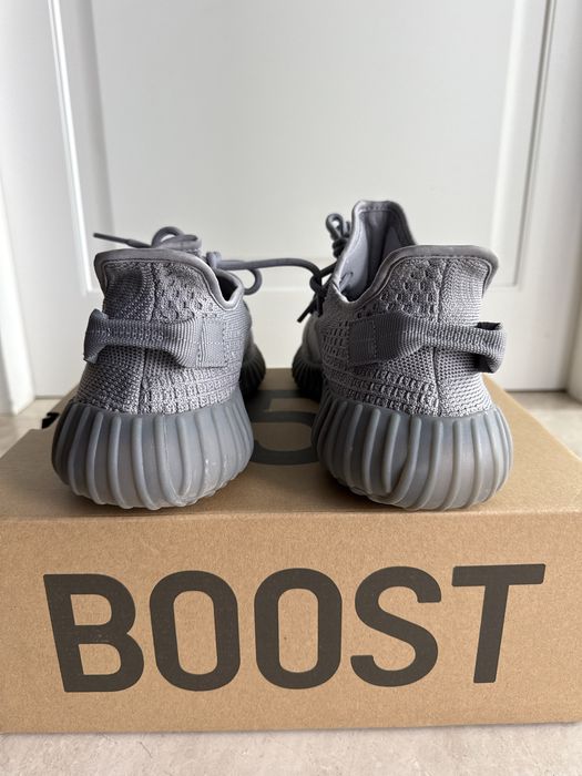 Yeezy Boost 350 V2