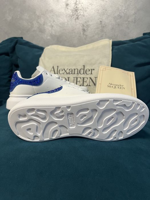Adidiasi Alexander McQueen