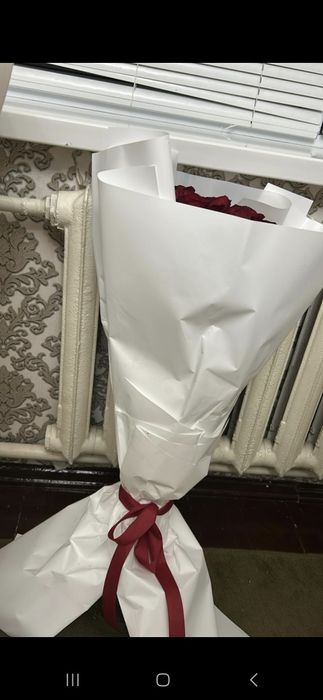 Продается большой букет роз