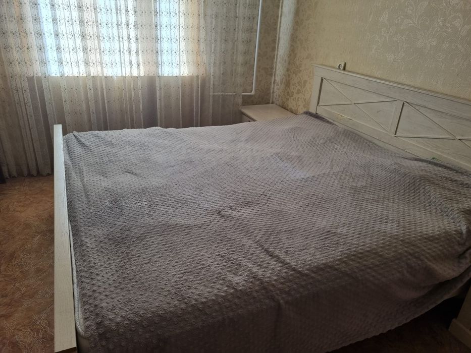 Продам мебель спальня коридор и дверь