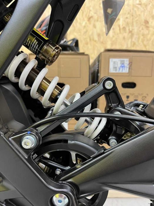 Sur-Ron Light Bee X 2025 – 8000W | 85 км/ч | 120 км пробег