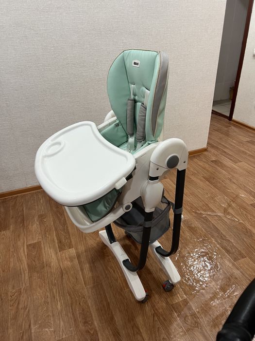 Детский стул для кормления