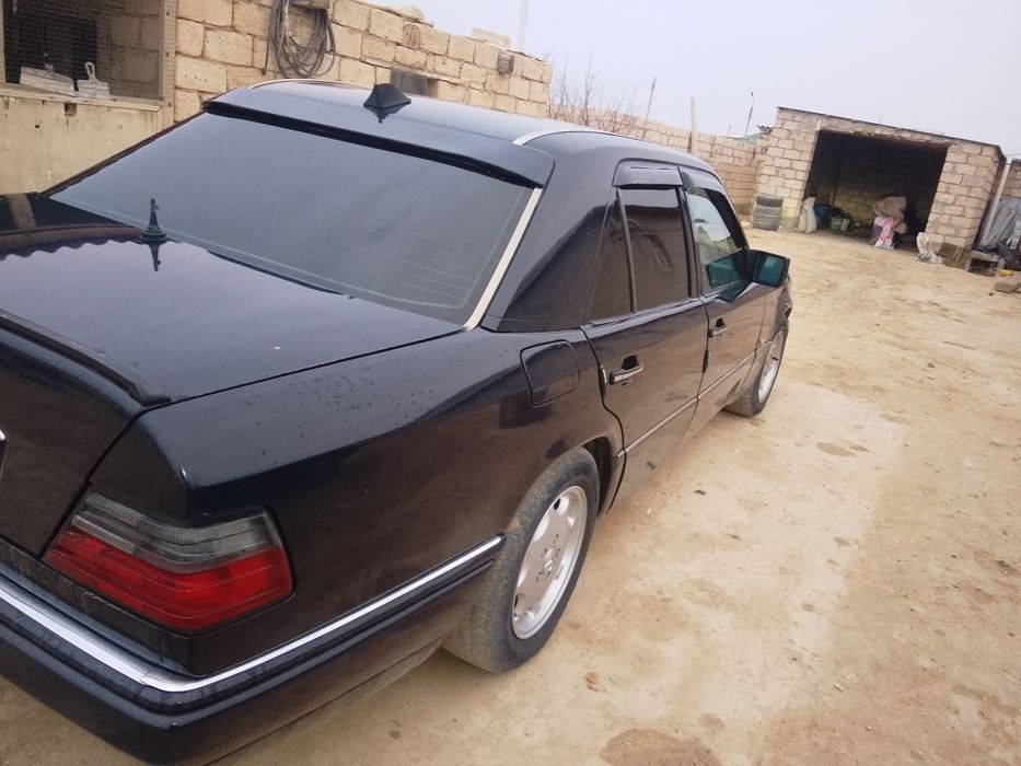 Мерседес 124 22 обем