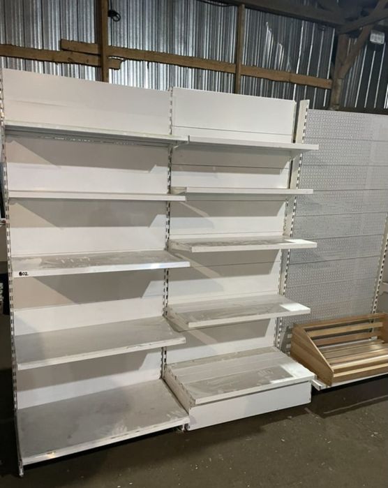 Витрина металлическая