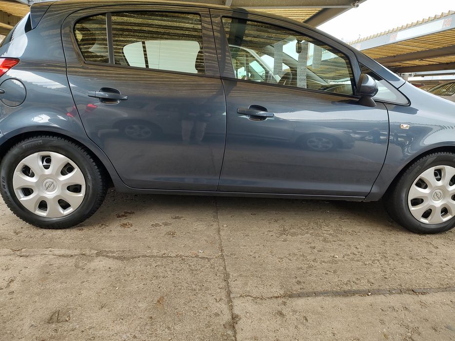 Opel CORSA D 1.2benzina automată easytronic .rar efectuat.distrbutie