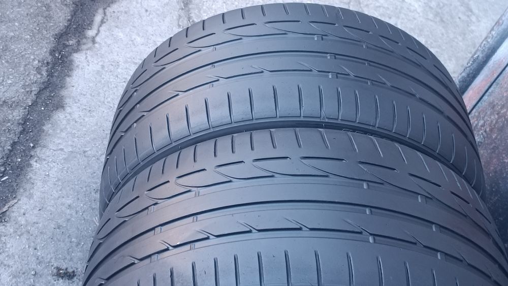 255/35/19 Bridgestone