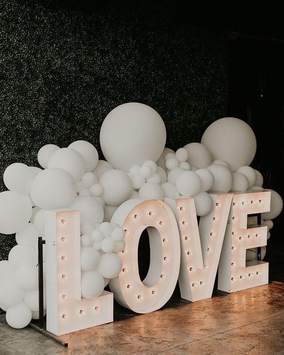 Litere Volumetrice LOVE