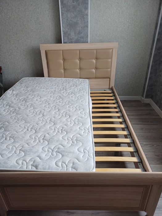 Кровать от спальни