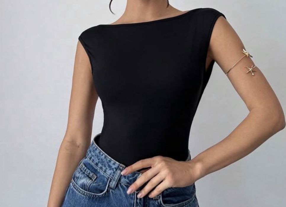 Дамско черно боди с гол гръб