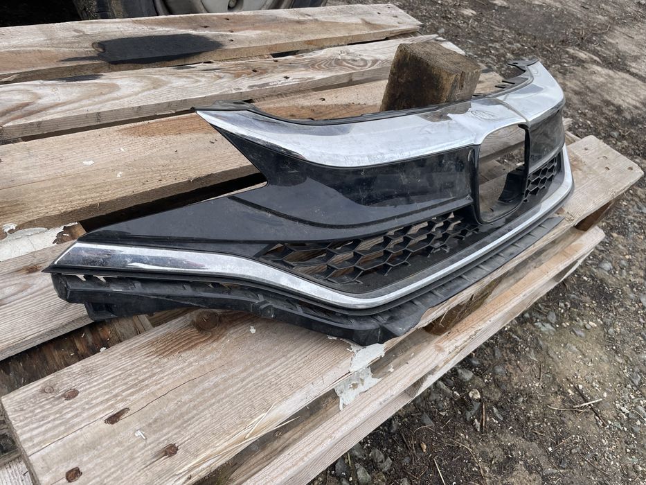 Решетка Honda Jazz Хонда Джаз 2018-2020г