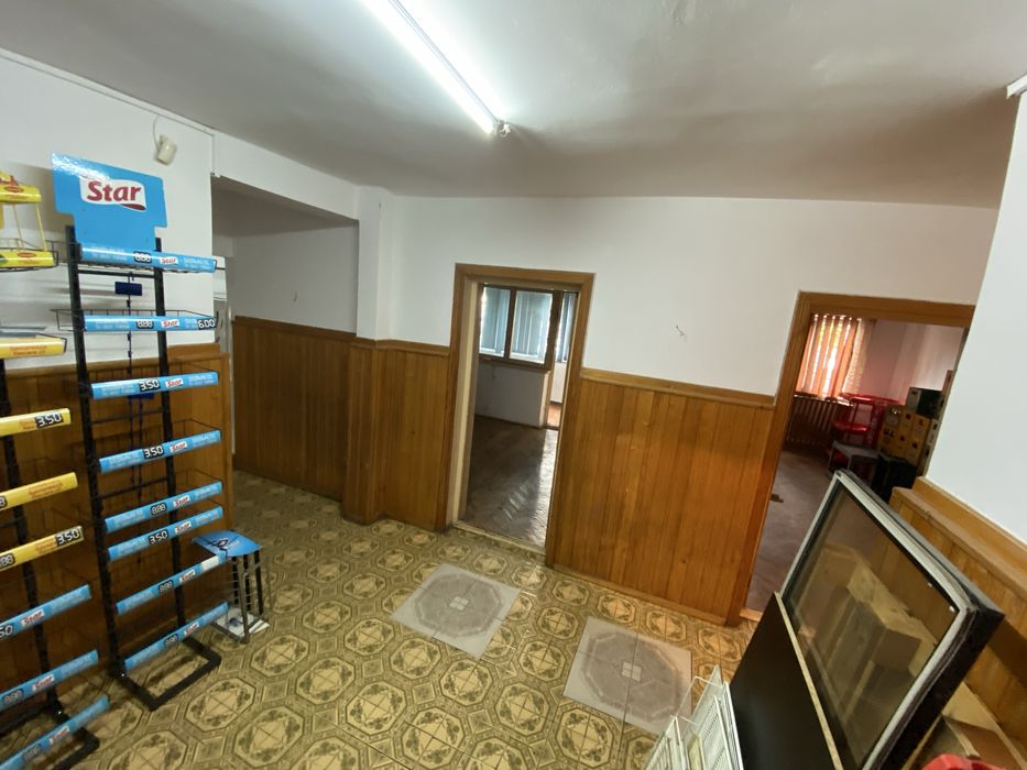 Apartament 4 camere, spatiu comercial
