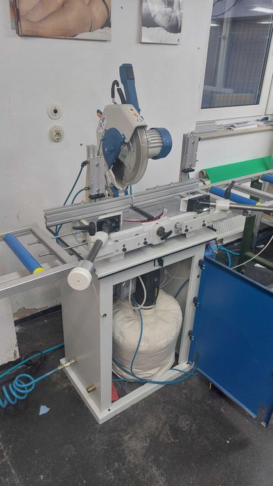 Цоркуляр за алуминий с вградена аспирация и ролбани