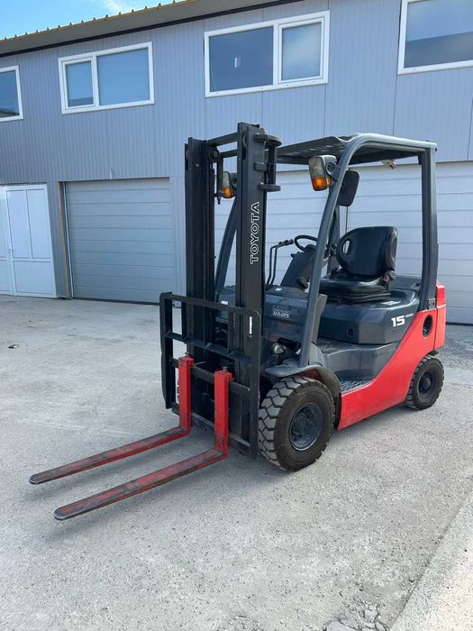 Мотокар TOYOTA - бензин - 2017