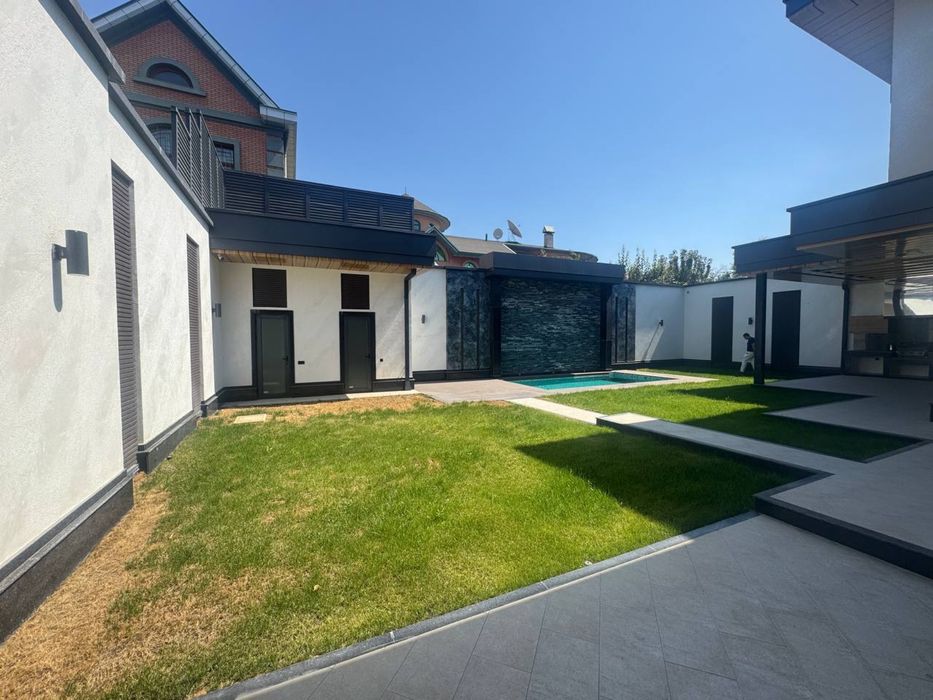 Новый Шикарный Hl-Tech дом.