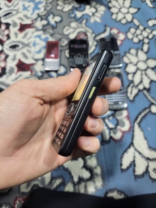 Nokia 6300 black sotladi