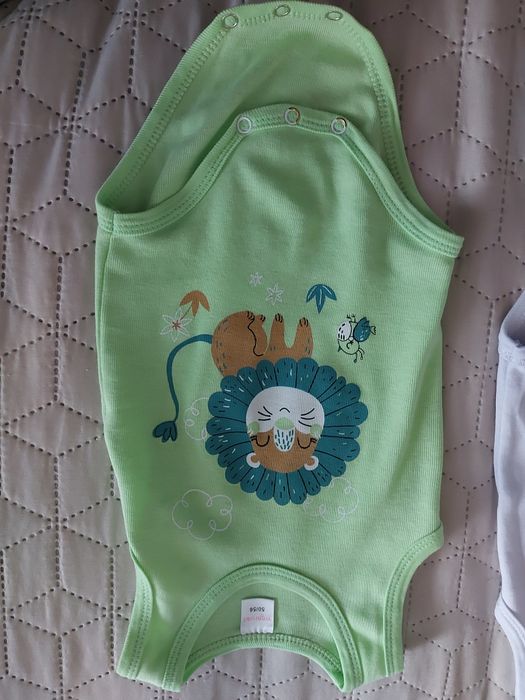 Бебешки дрешки, новородено