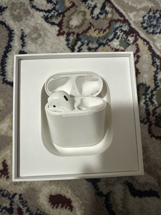Airpods в хорошом состояние