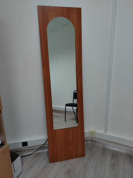 Большое зеркало продам срочно без доставки