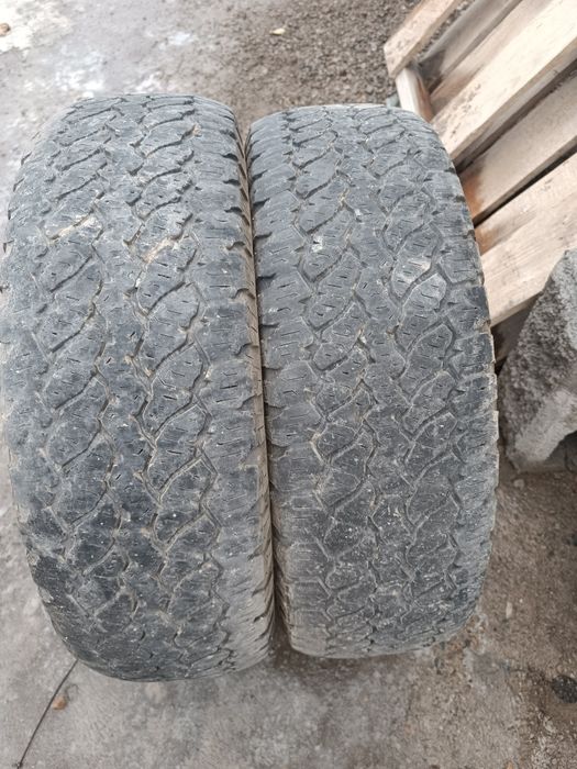 Продам шины б/у..