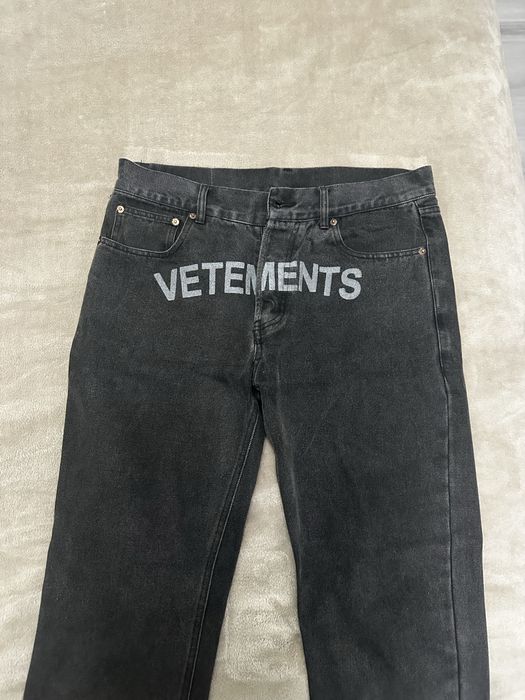 Blugi vetements