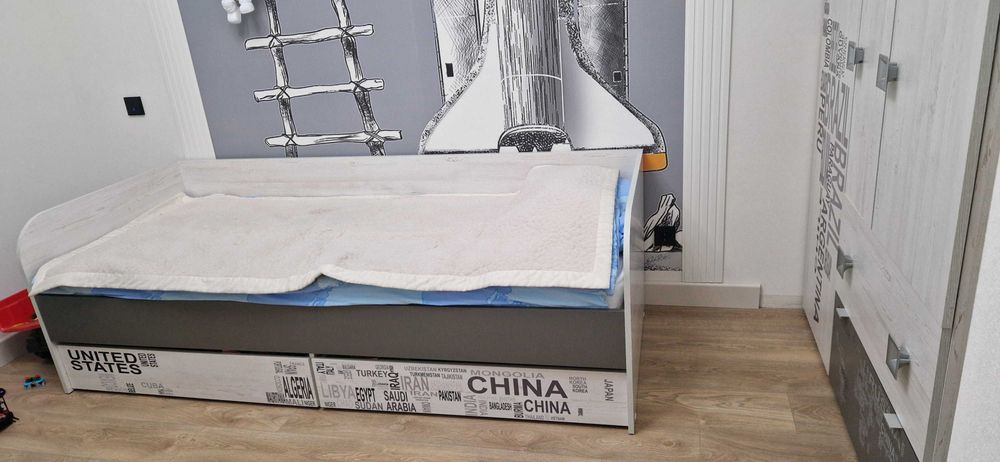 Продам детский спальный гарнитур