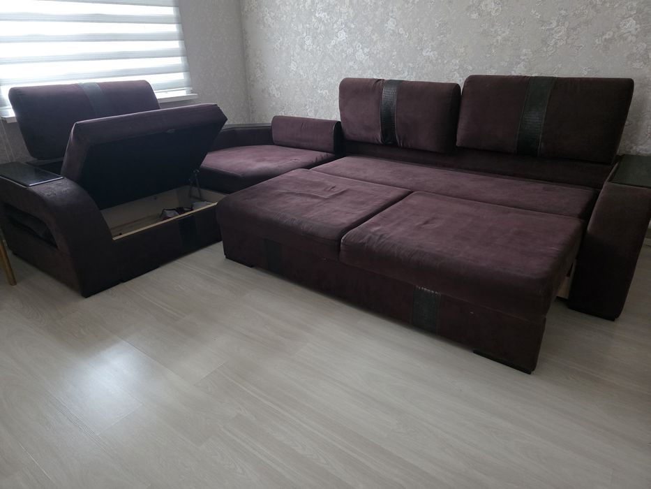 Диван угловой разворотный