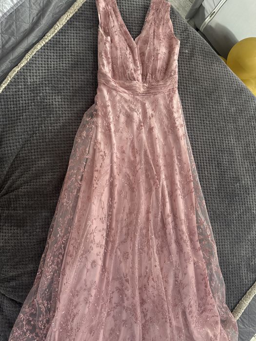 Офицялна дамска рокля