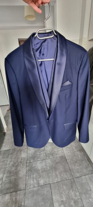 Costum mire/ginere marimea 48 Monarch