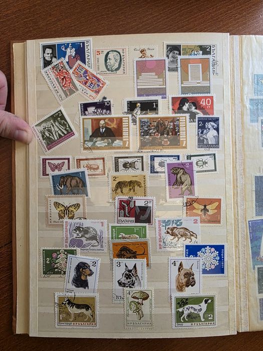 Пощенски марки албум