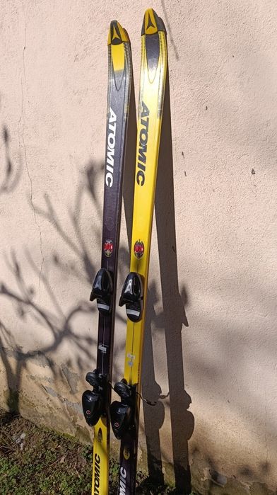 Schiuri Atomic 170 cm,