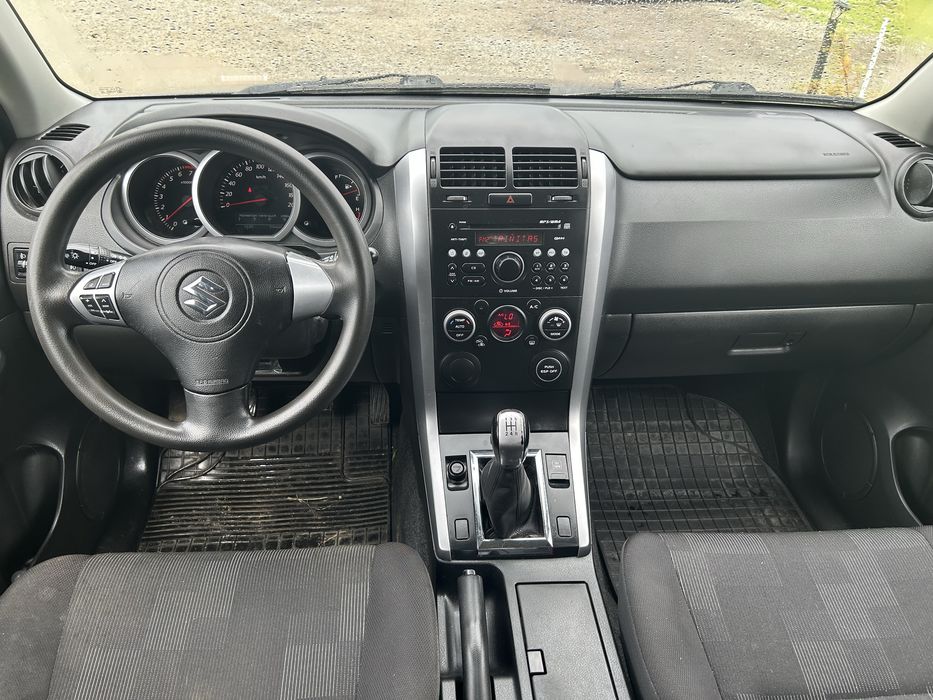Suzuki Grand Vitara 1,6 Benzina Climatronic 2010 TOP