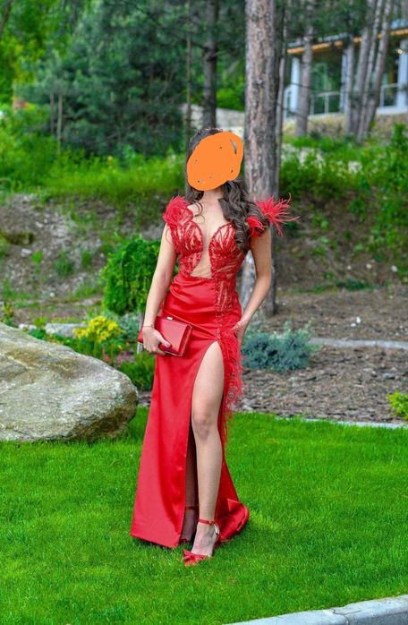 Страхотна бална рокля