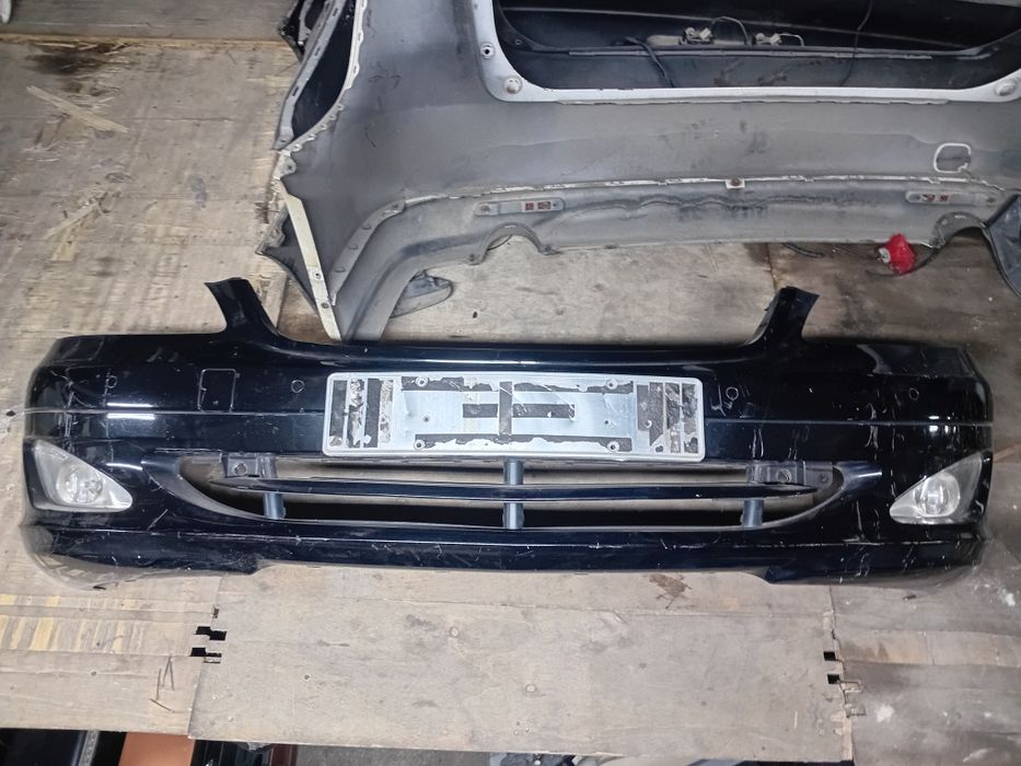 Передний бампер Mercedes W221