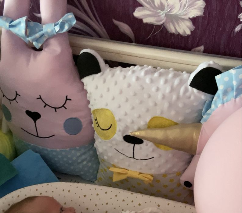 Продам бортики на кроватку