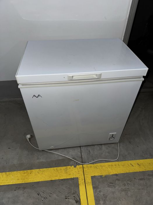 Продам морозильную камеру