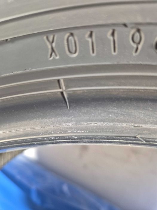 225/60/18 100h Dunlop