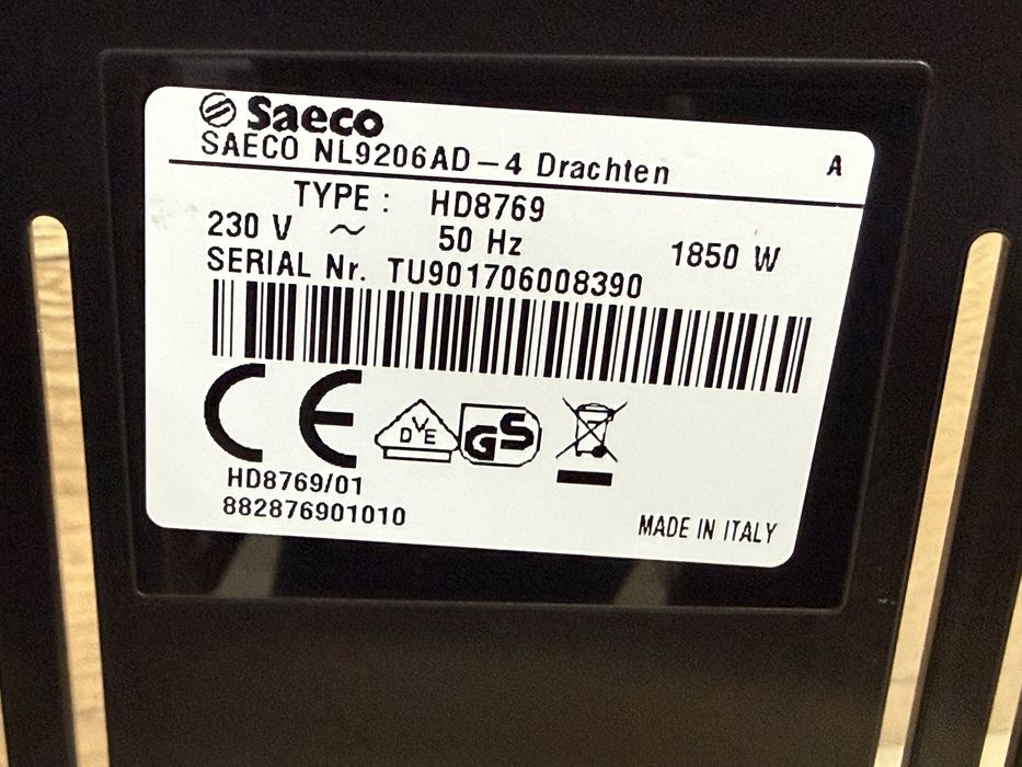 Продавам кафемашина Saeco Moltio Type:HD8769