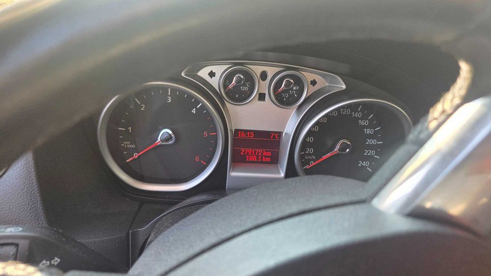 Ford focus mk2 facelift 2011