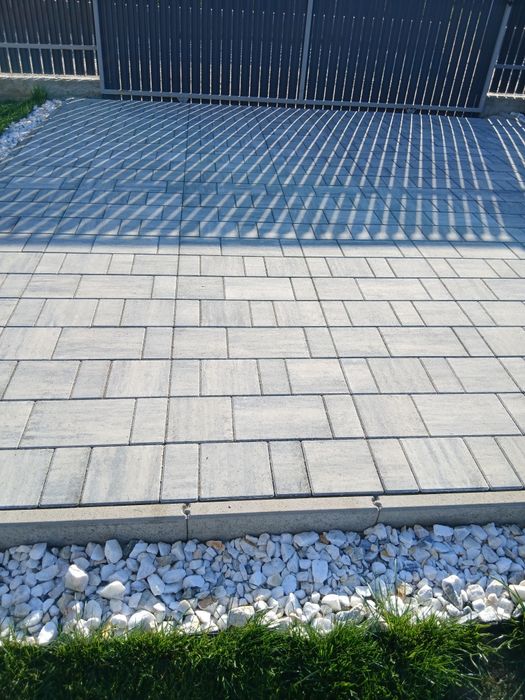 Pavele bordura montaj