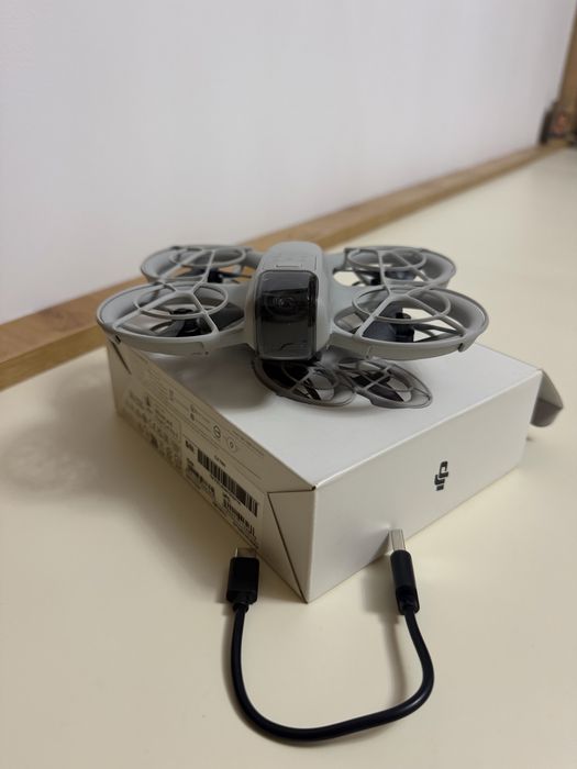Dronă Nouă- DJI NEAO