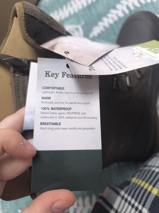 Новые спец зимние сапоги, для снега, грязи и льда